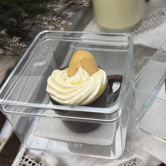 Mona Lisa Tiramisu Cup.